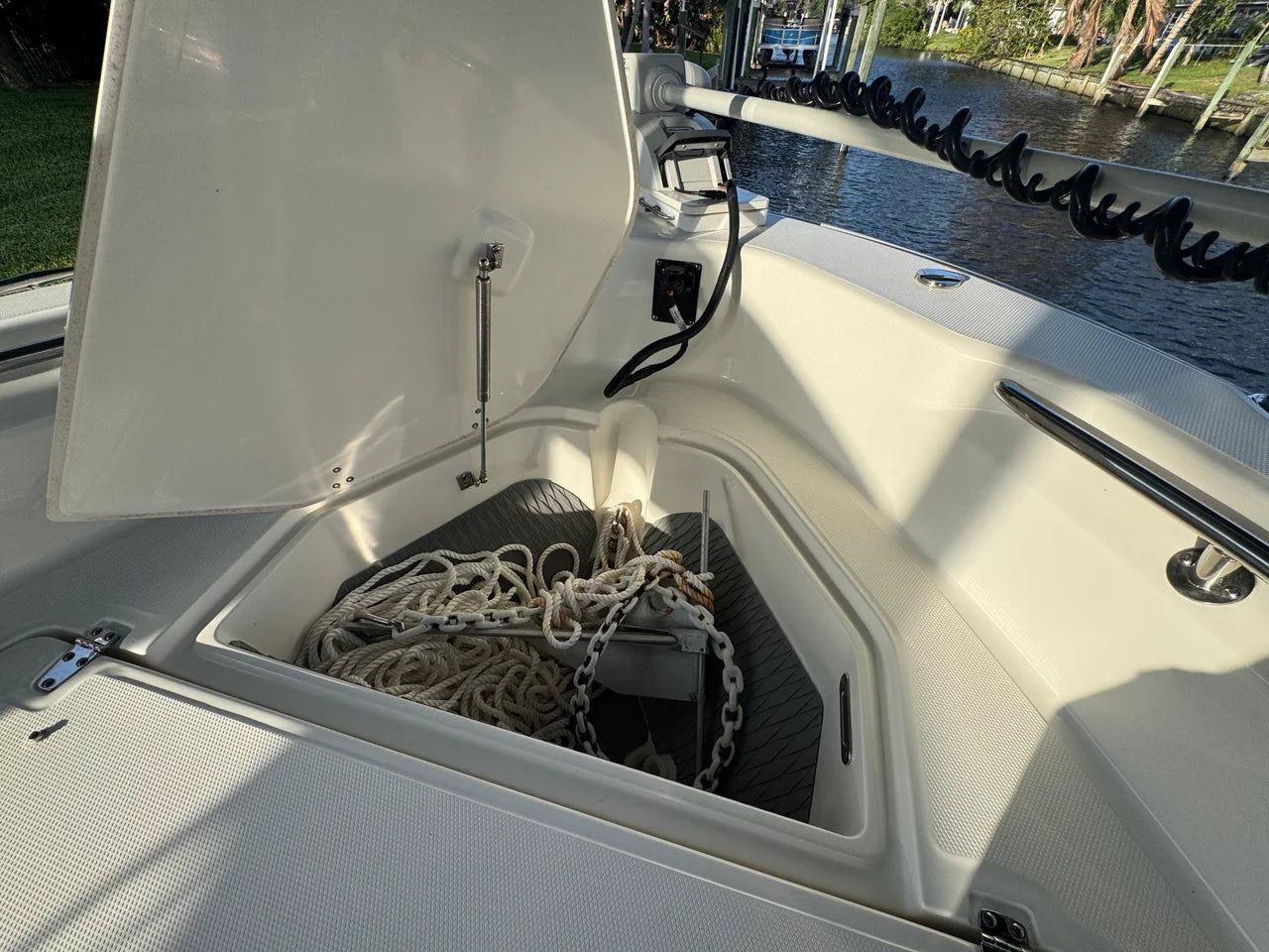2024 Boston Whaler 250 DAUNTLESS 25.0 feet, Stuart, Florida #28