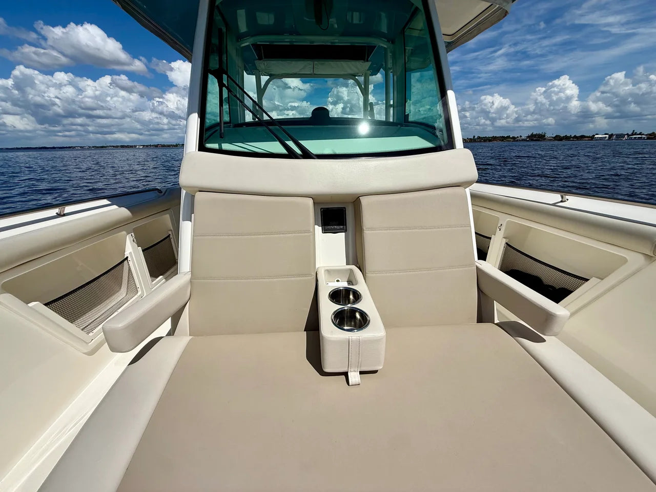 2022 Boston Whaler 350 OUTRAGE 35.0 feet, Fort Myers, FL #41