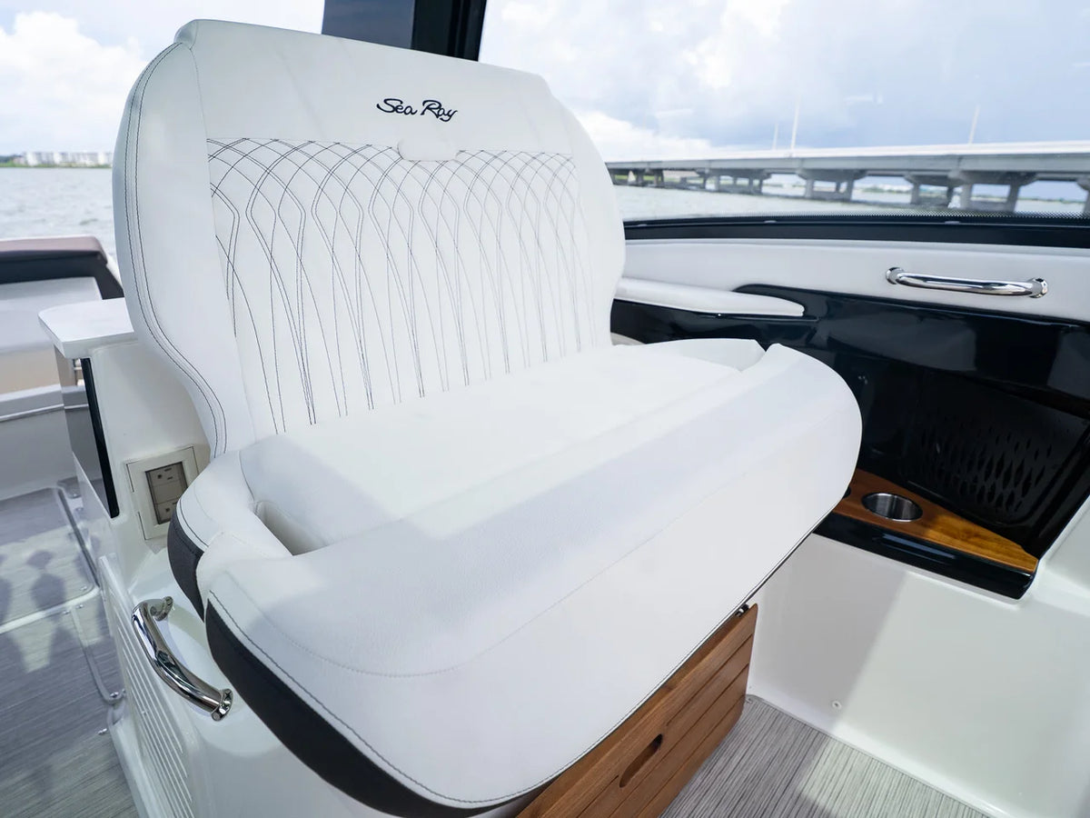 2026 Sea Ray Sundancer 370 Outboard 37.0 feet, Clearwater, Florida #92