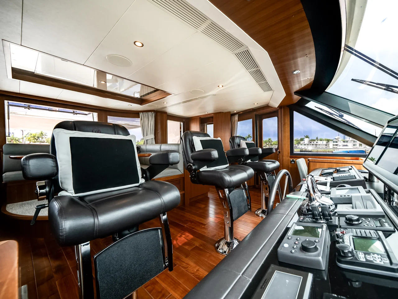 2016 Ocean Alexander 90 SKY LOUNGE 90.0 feet, Ft Lauderdale, FL #52