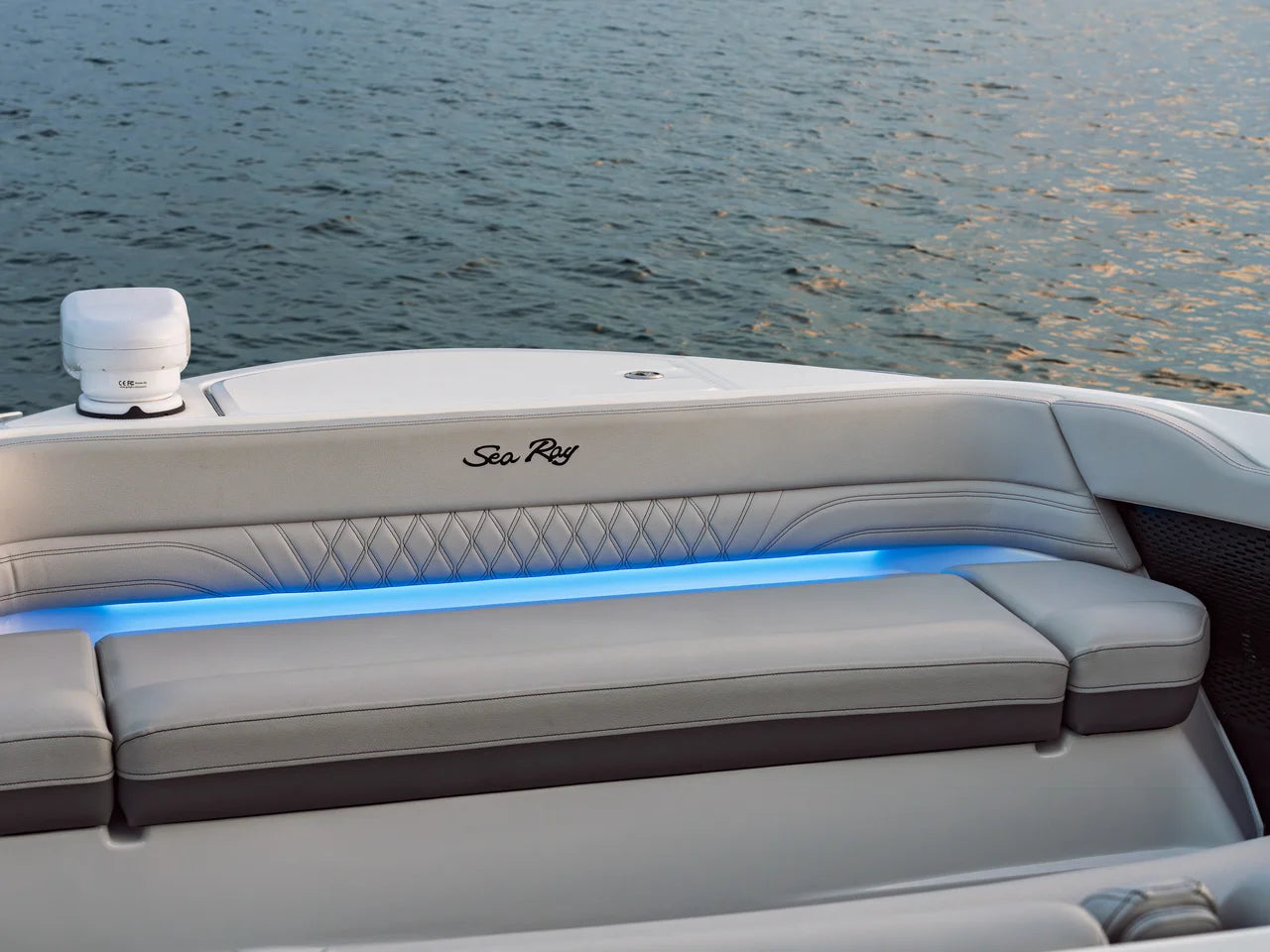 2026 Sea Ray SLX 360 Outboard  36.0 feet, Inuvik, Northwest Territories #17