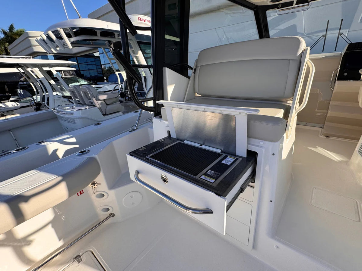 2026 Boston Whaler 325 Conquest 32.0 feet, Stuart, Florida #16