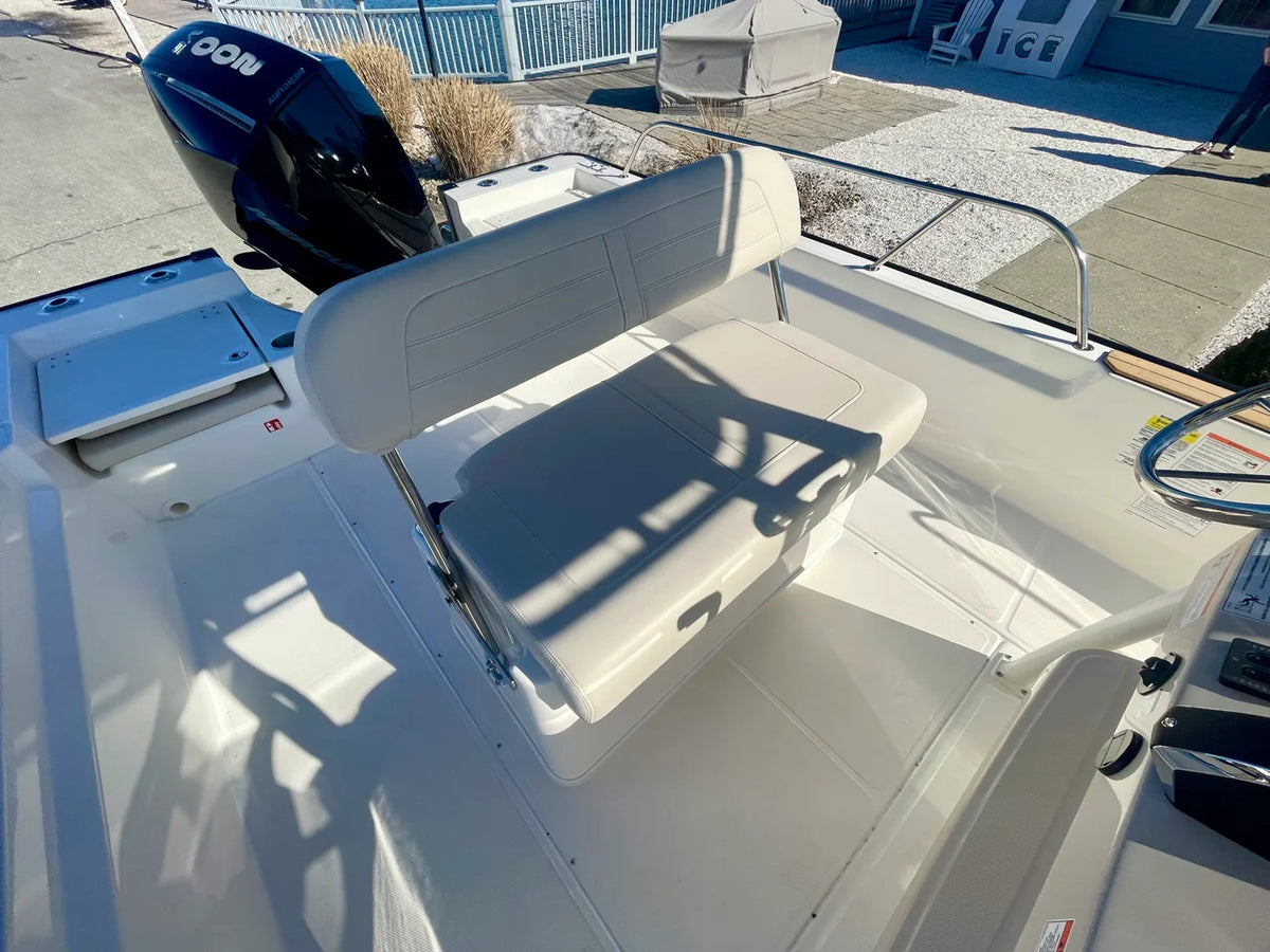 2026 Boston Whaler 210 Montauk 21.0 feet, Quincy, MA #11