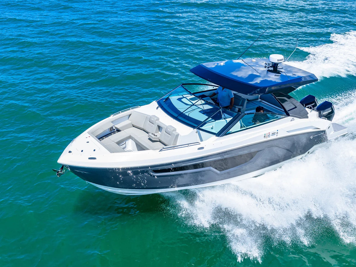 2027 Cruisers Yachts 34 GLS Outboard 34.0 feet, Venice, Florida #8