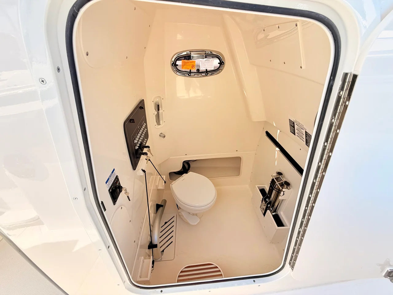 2026 Boston Whaler 280 Outrage 28.0 feet, St Petersburg, FL #45