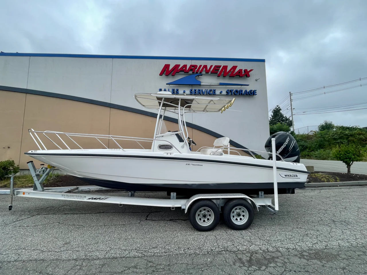 2013 Boston Whaler 230 DAUNTLESS 23.0 feet, Quincy, MA #1