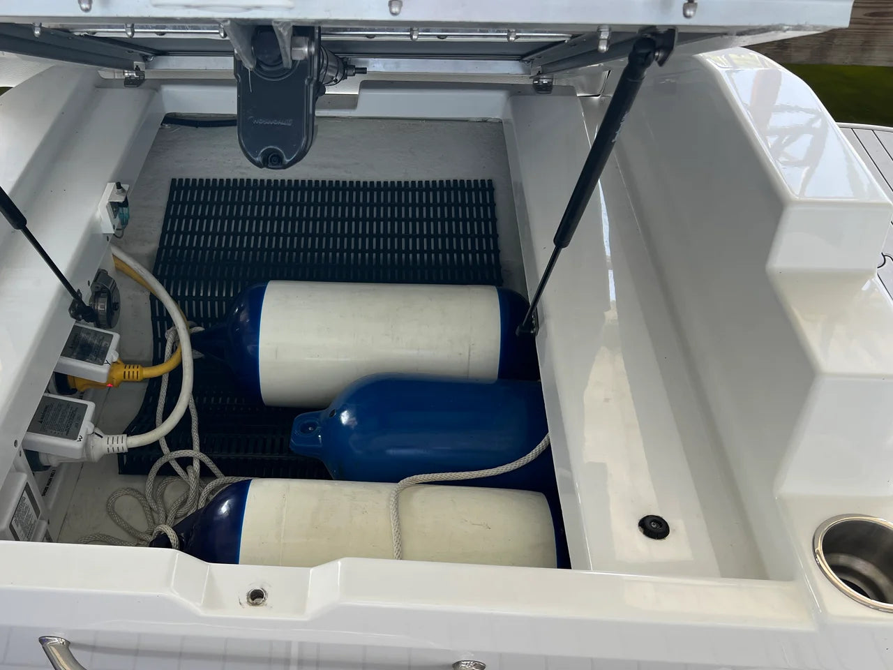 2018 Cruisers Yachts 35 EXPRESS 35.0 feet, Lewisville, TX #48