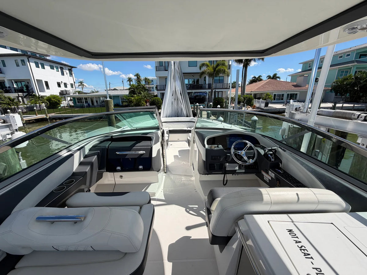2023 Regal 33 OBX 33.0 feet, Maderia Beach, FL #10