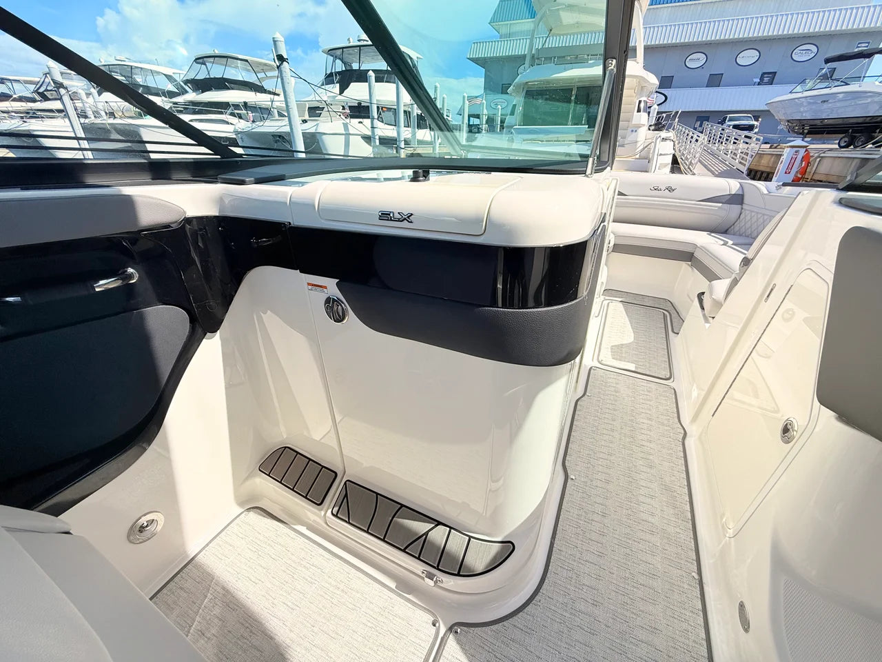 2026 Sea Ray SLX 280 Outboard 28.0 feet, St Petersburg, FL #53