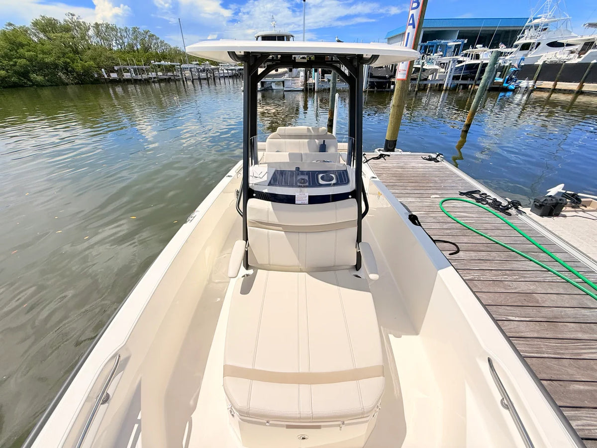 2027 Boston Whaler 220 Dauntless 22.0 feet, St Petersburg, FL #39