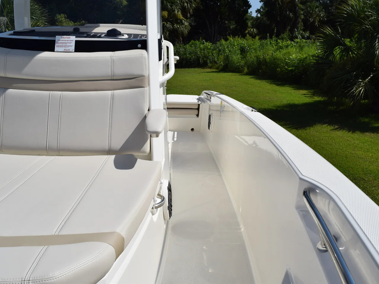 2027 Boston Whaler 220 Dauntless 22.0 feet, Thunderbolt, GA #17