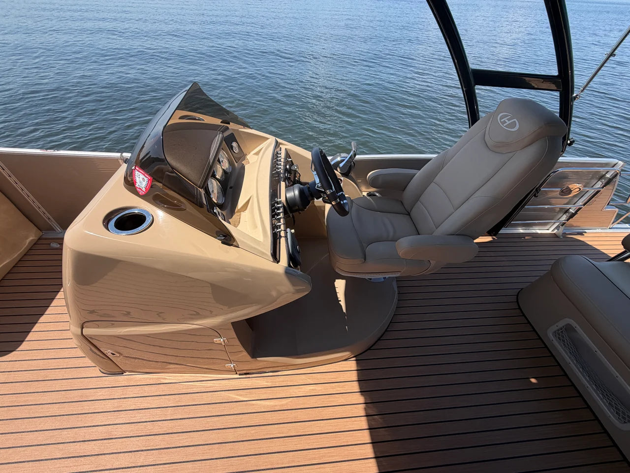 2016 Harris GRAND MARINER 270 27.0 feet, Lake Wylie, SC #25