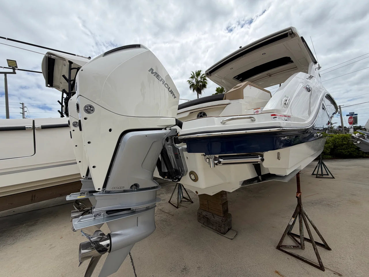 2026 Sea Ray SLX 310 Outboard 31.0 feet, Stuart, Florida #13