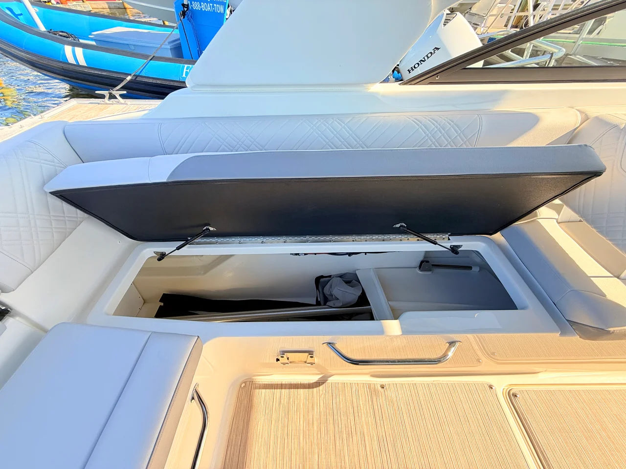 2027 Sea Ray SDX 270 Outboard 27.0 feet, St Petersburg, FL #34