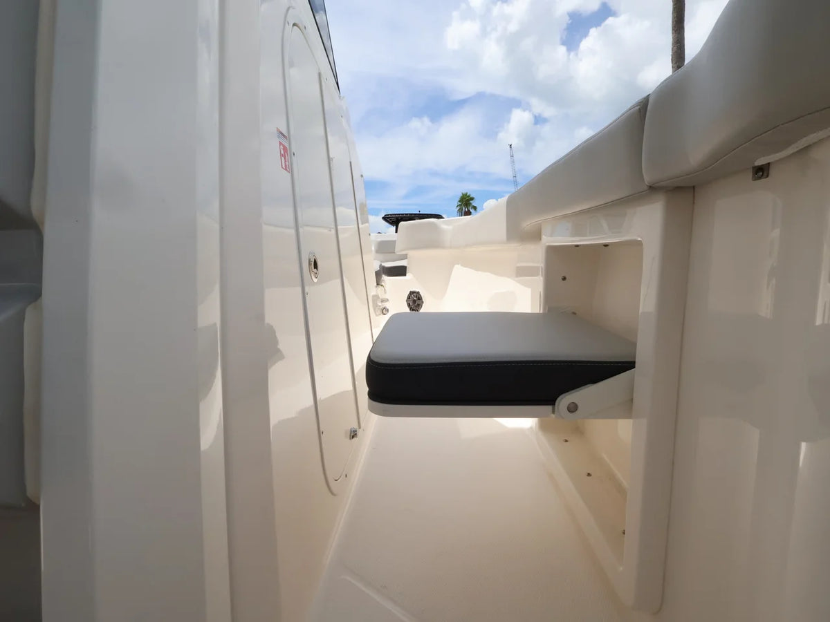 2026 Boston Whaler 330 Outrage 33.0 feet, Naples, Florida #28