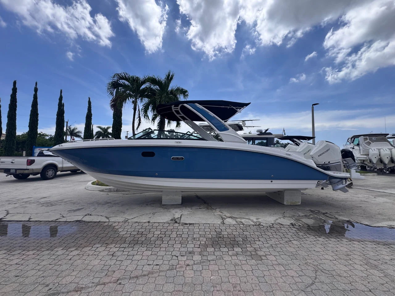 2027 Sea Ray SDX 290 Outboard 29.0 feet, Pompano Beach, Florida #1