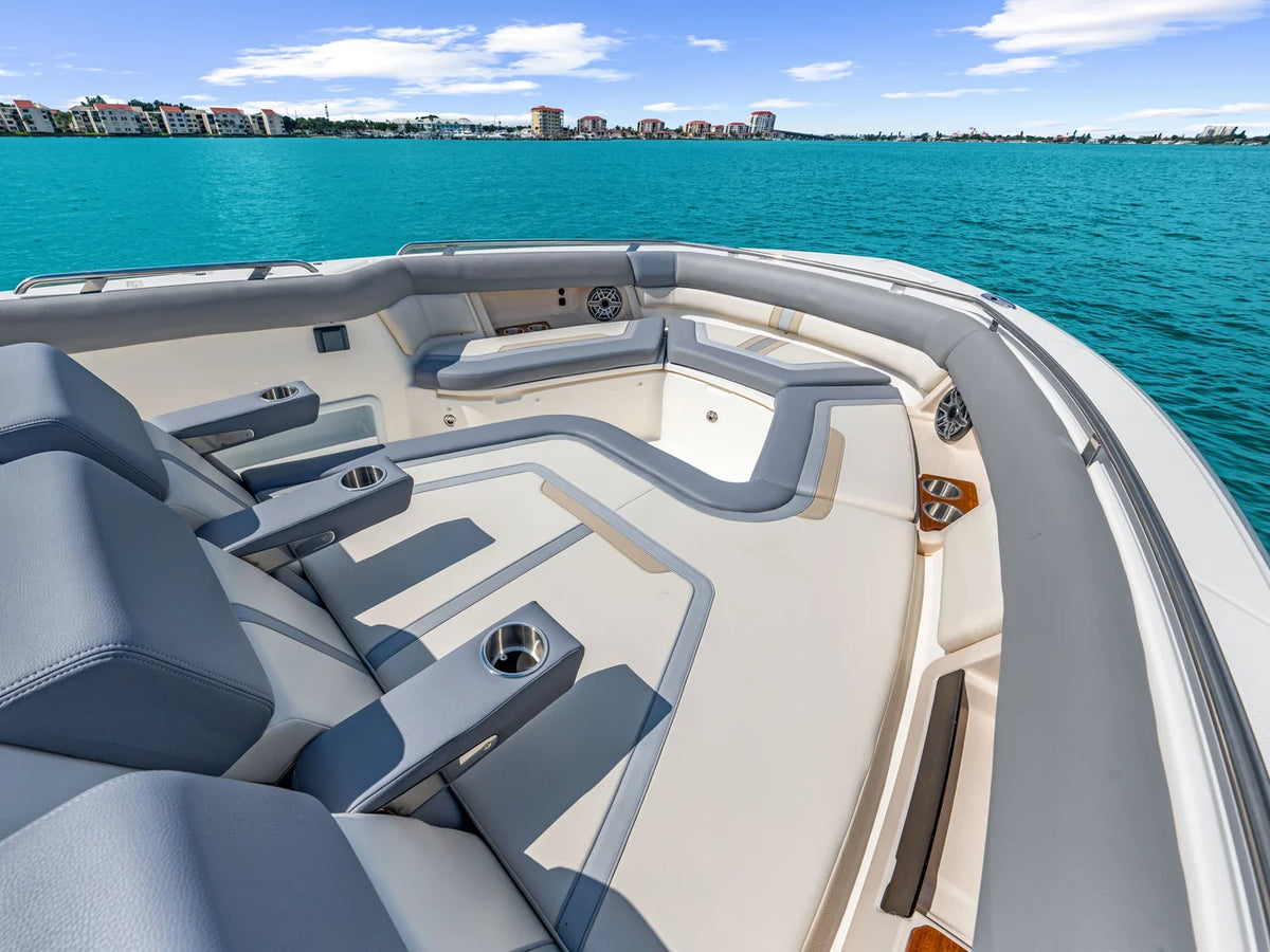 2026 Boston Whaler 380 Realm 38.0 feet, St Petersburg, FL #60