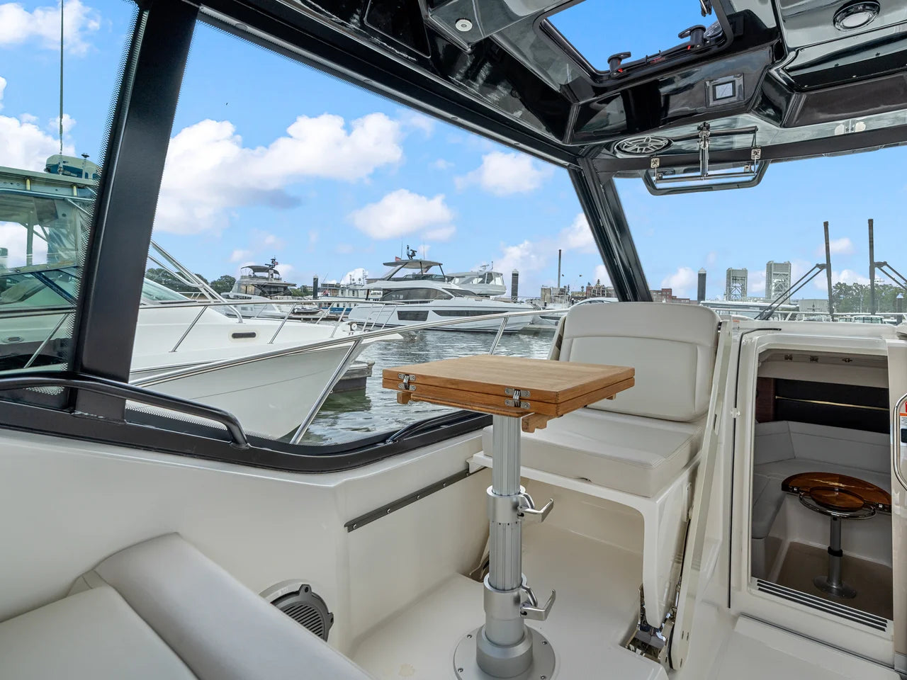2026 Boston Whaler 325 Conquest 32.0 feet, Quincy, MA #17
