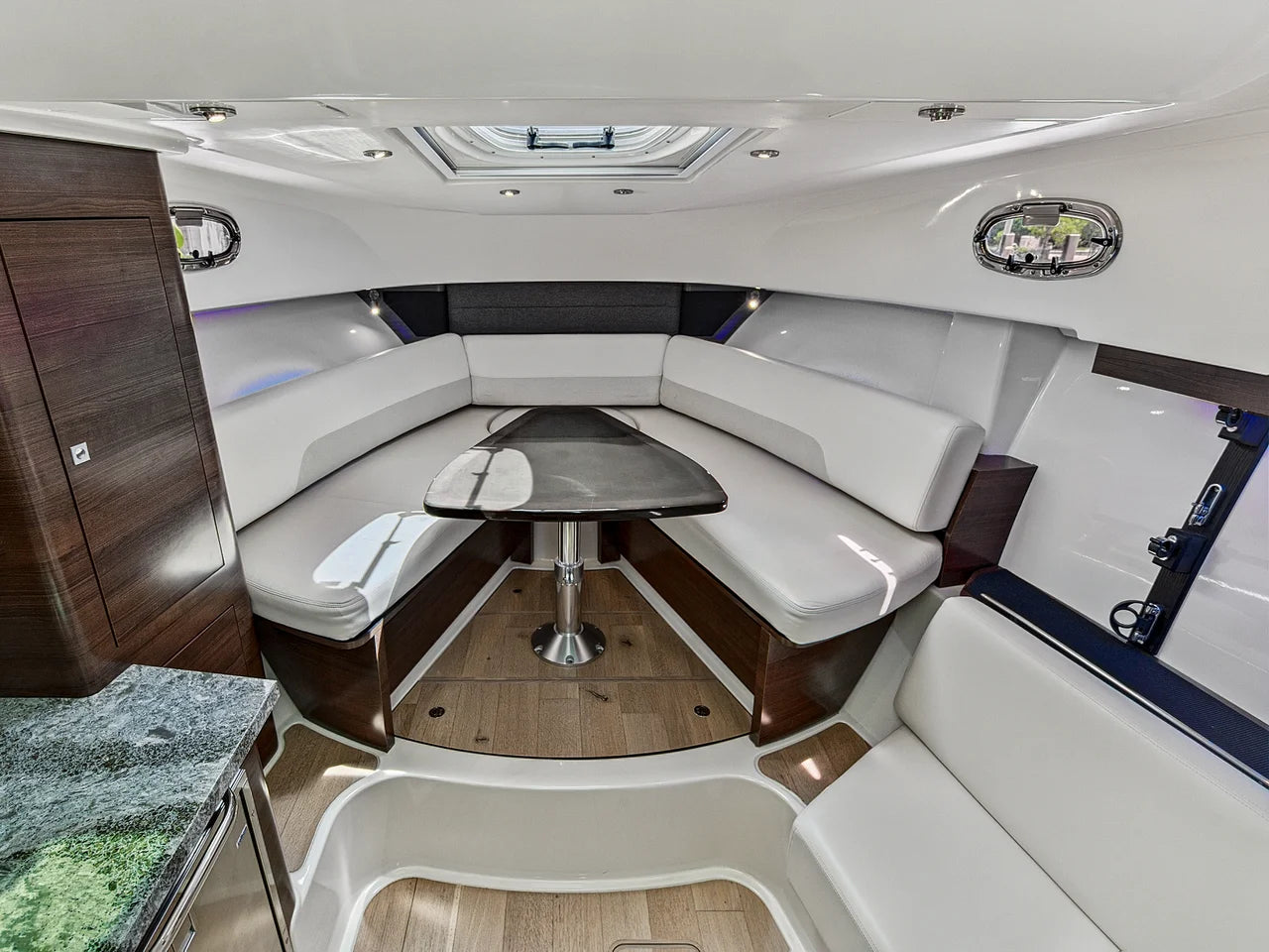 2018 Boston Whaler 345 CONQUEST 34.0 feet, Stuart, Florida #66
