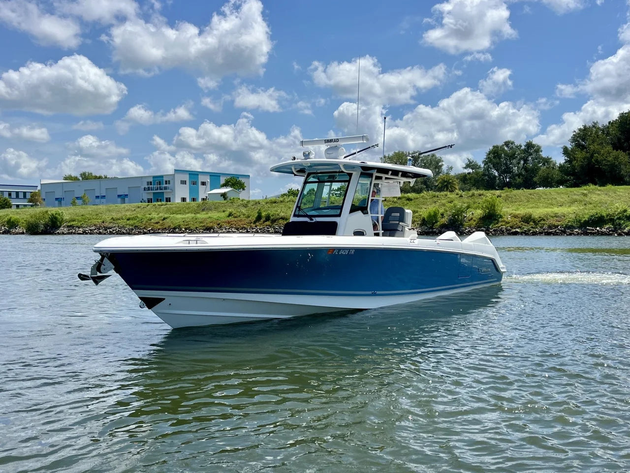 2023 Boston Whaler 330 OUTRAGE 33.0 feet, Venice, Florida #14