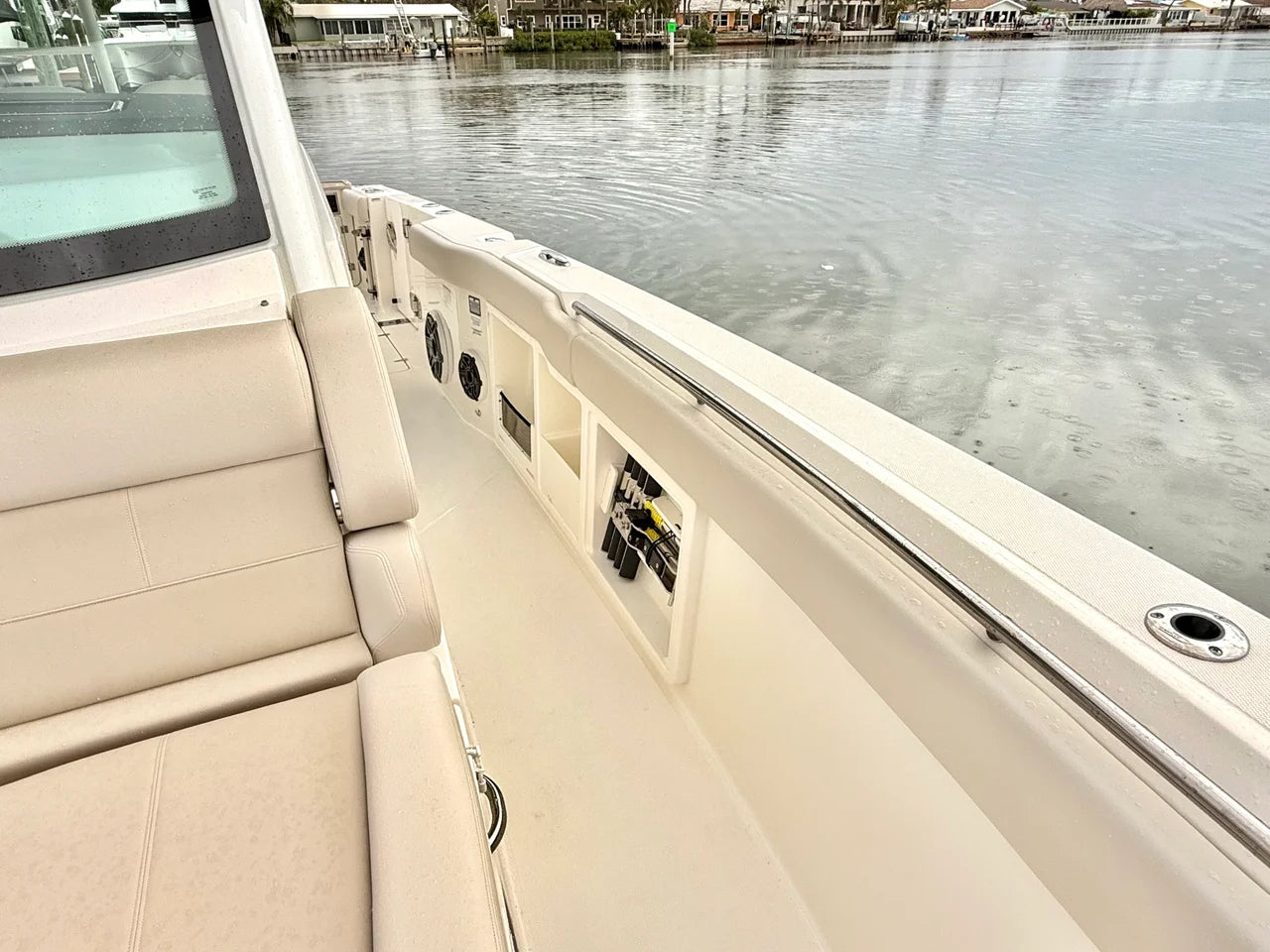 2026 Boston Whaler 360 Outrage 36.0 feet, St Petersburg, FL #44