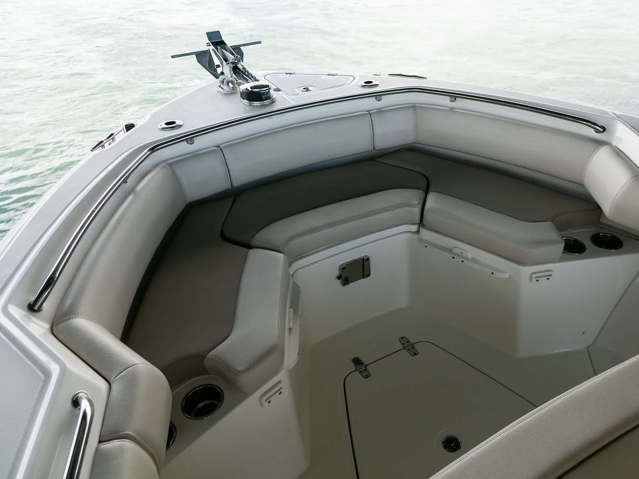 2027 Boston Whaler 250 Outrage 25.0 feet, Key Largo, FL #2