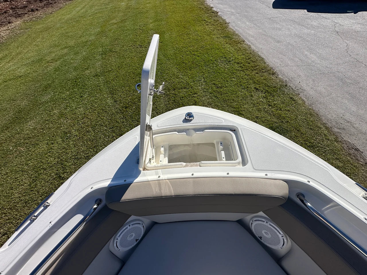 2025 Boston Whaler 210 Vantage 21.0 feet, Savannah, Georgia #13