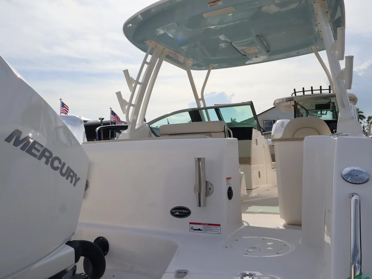 2027 Boston Whaler 240 Vantage 24.0 feet, Naples, Florida #8