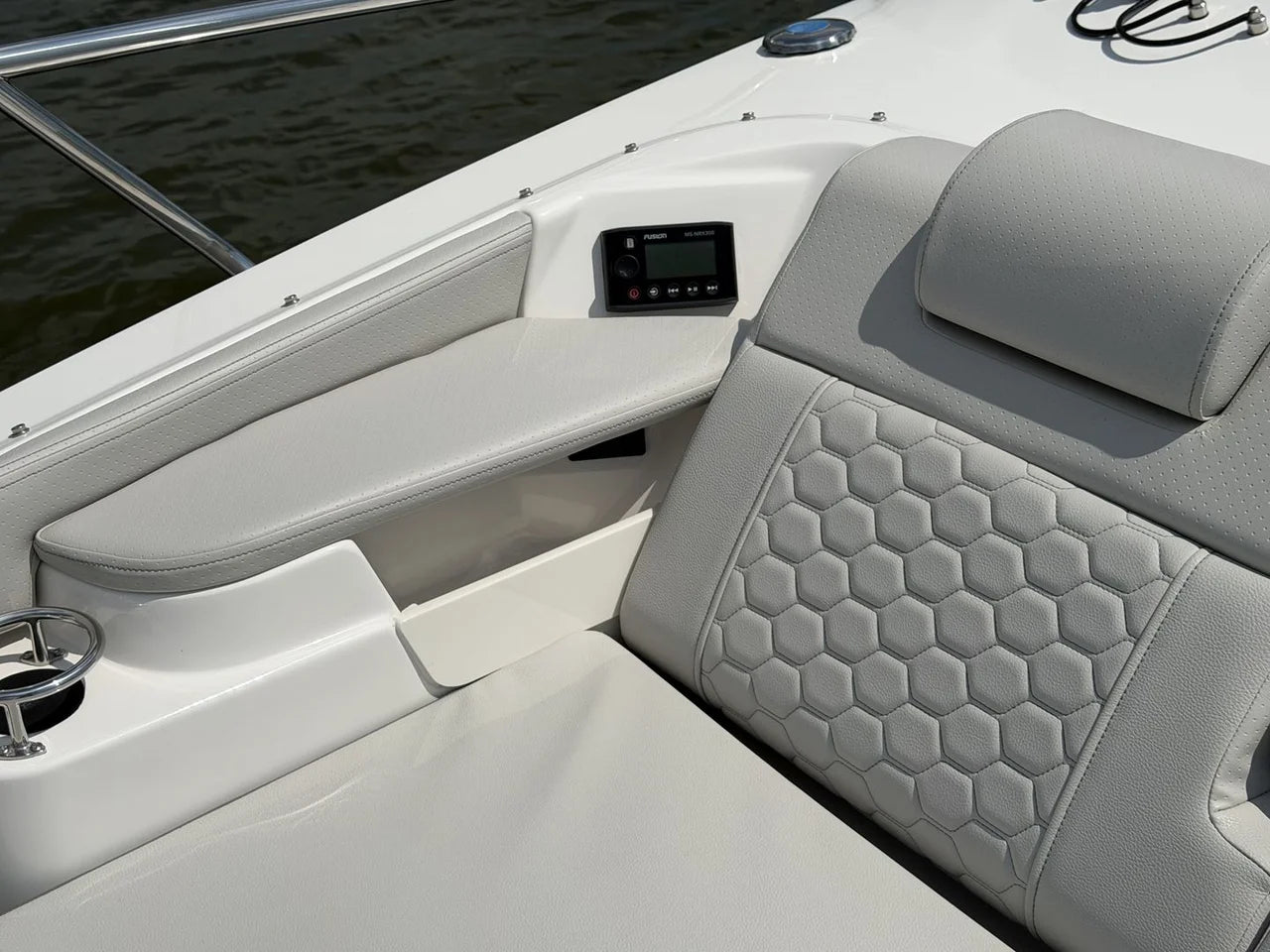 2026 Sea Ray Sundancer 320 Outboard 32.0 feet, Seabrook, TX #35