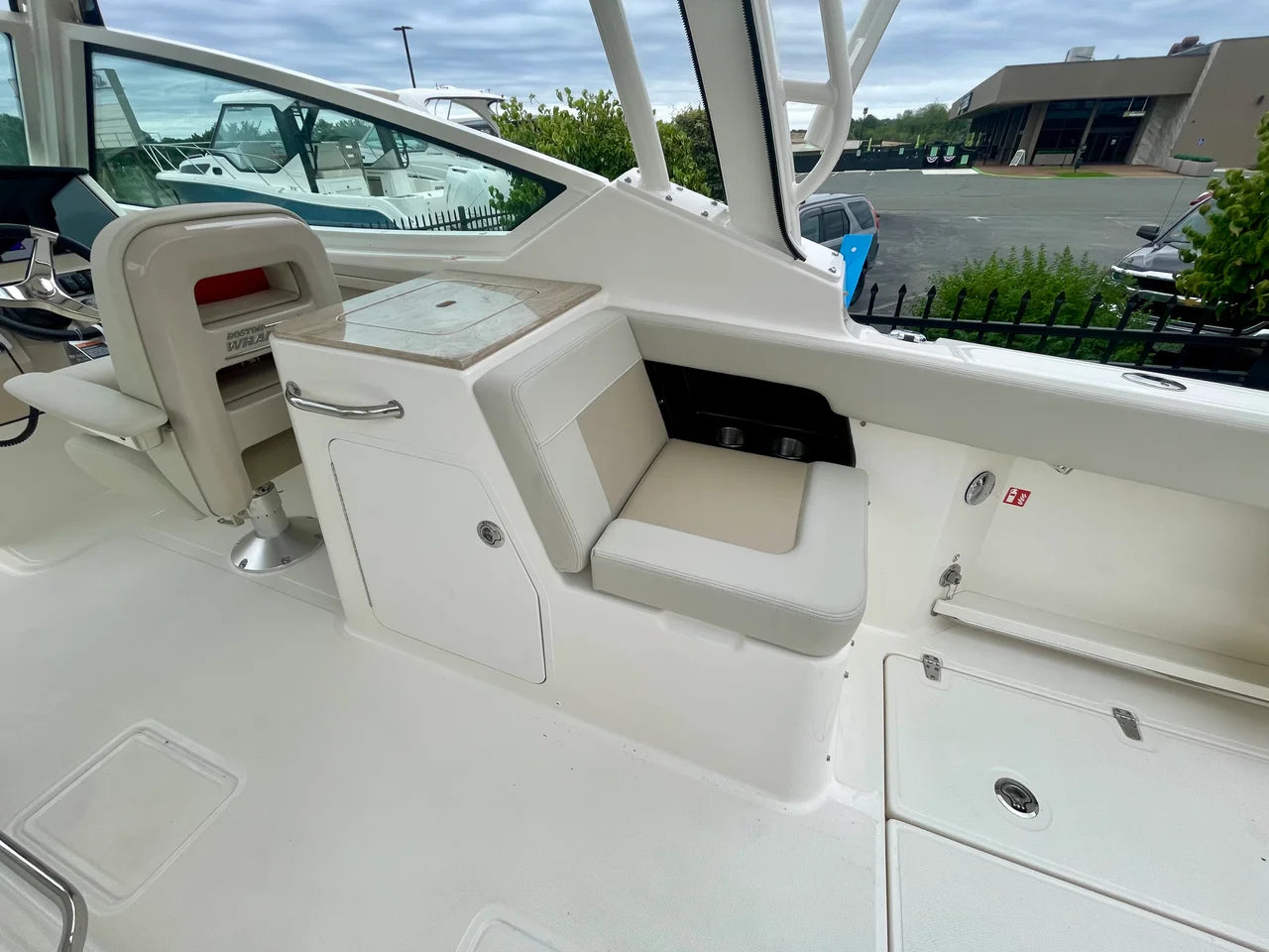2027 Boston Whaler 280 Vantage 27.0 feet, Danvers, Massachusetts #12