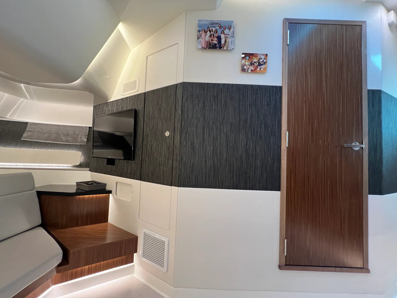 2023 Sea Ray 370 SUNDANCER OB 37.0 feet, Huntington, NY #48