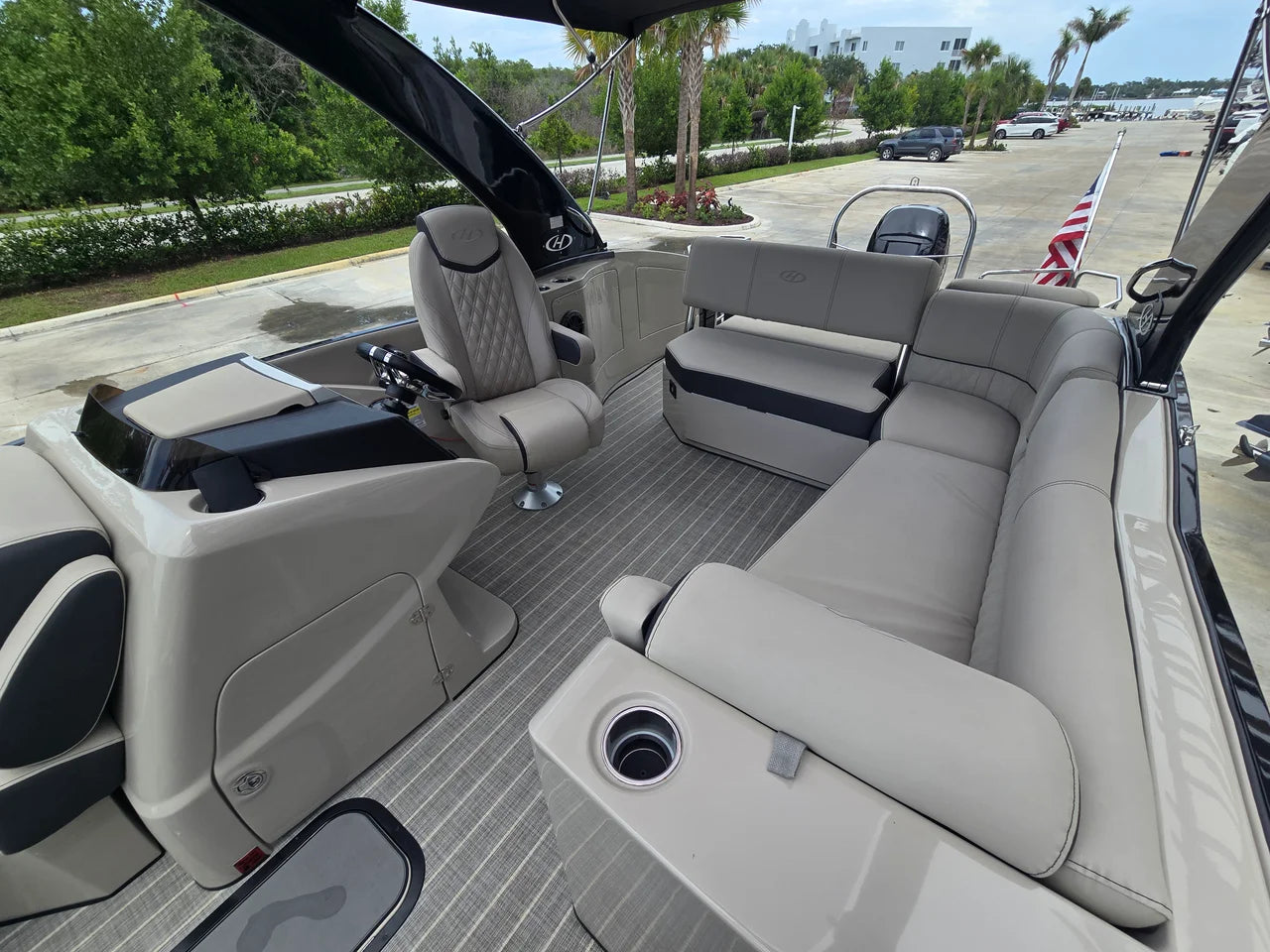 2021 Harris 250 CROWNE 27.0 feet, Stuart, Florida #13