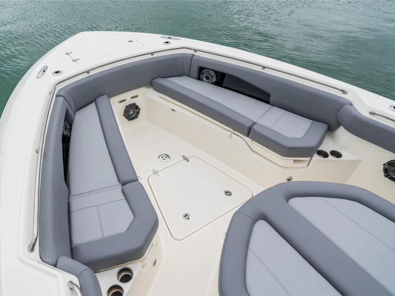 2026 Boston Whaler 360 Outrage 36.0 feet, Inuvik, Northwest Territories #26