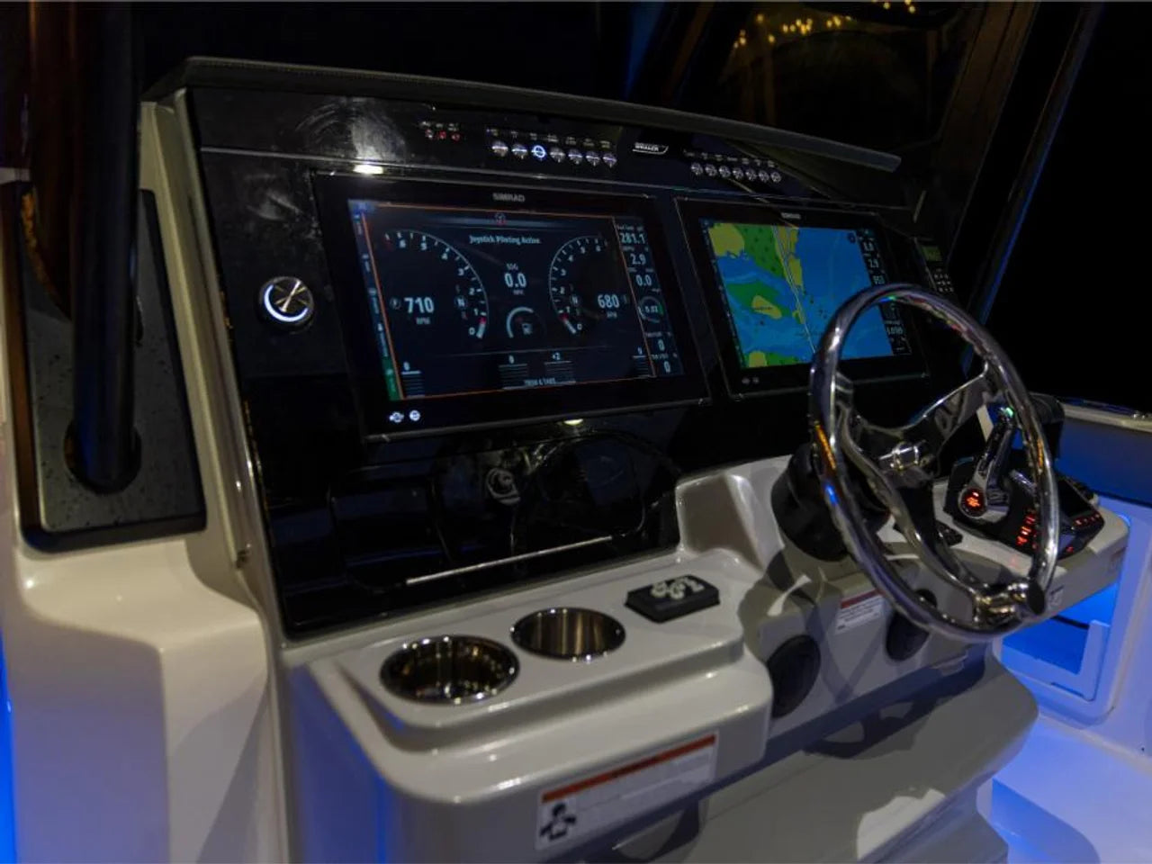 2026 Boston Whaler 360 Outrage 36.0 feet, Inuvik, Northwest Territories #47
