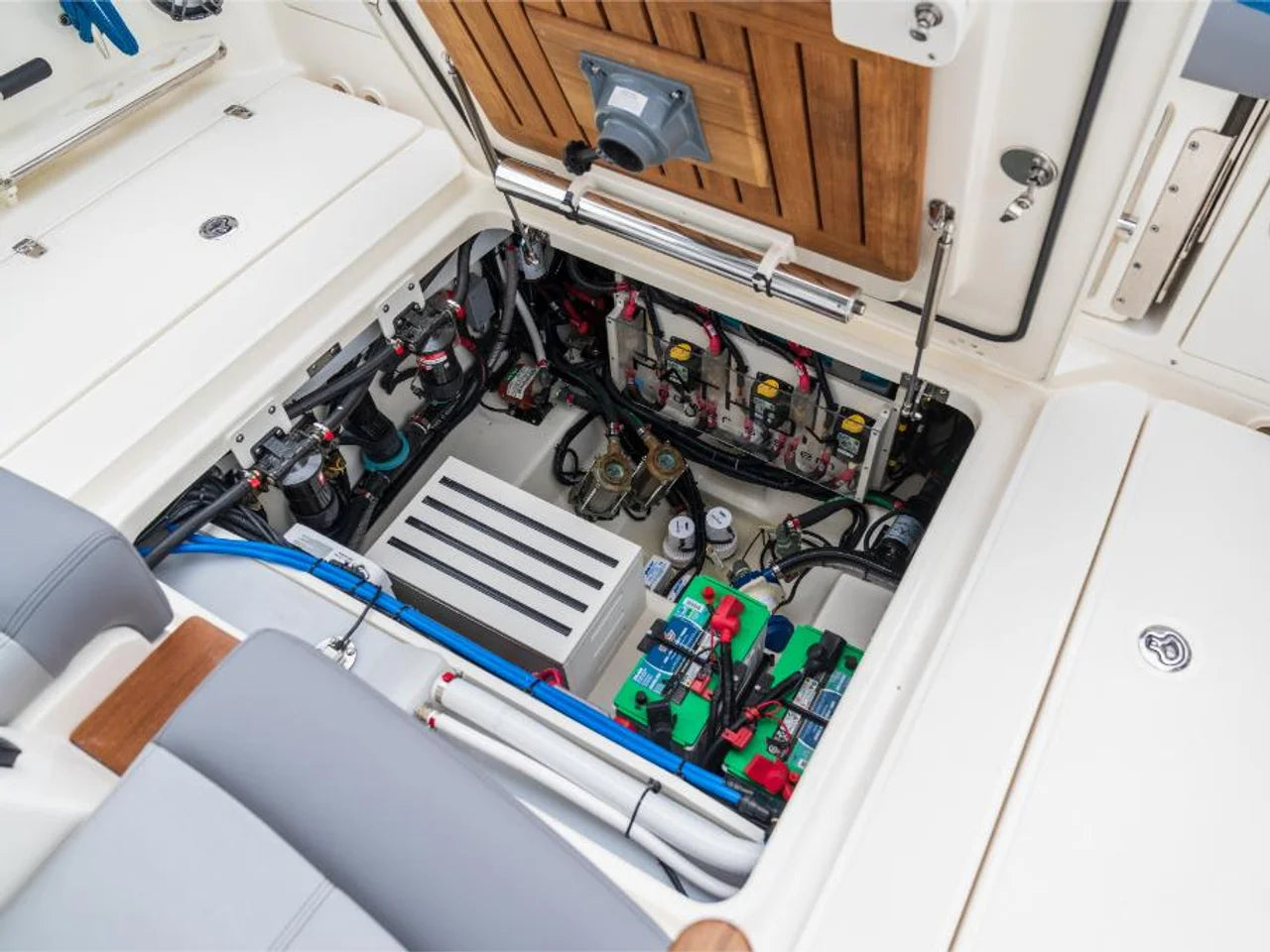2026 Boston Whaler 360 Outrage 36.0 feet, Inuvik, Northwest Territories #76