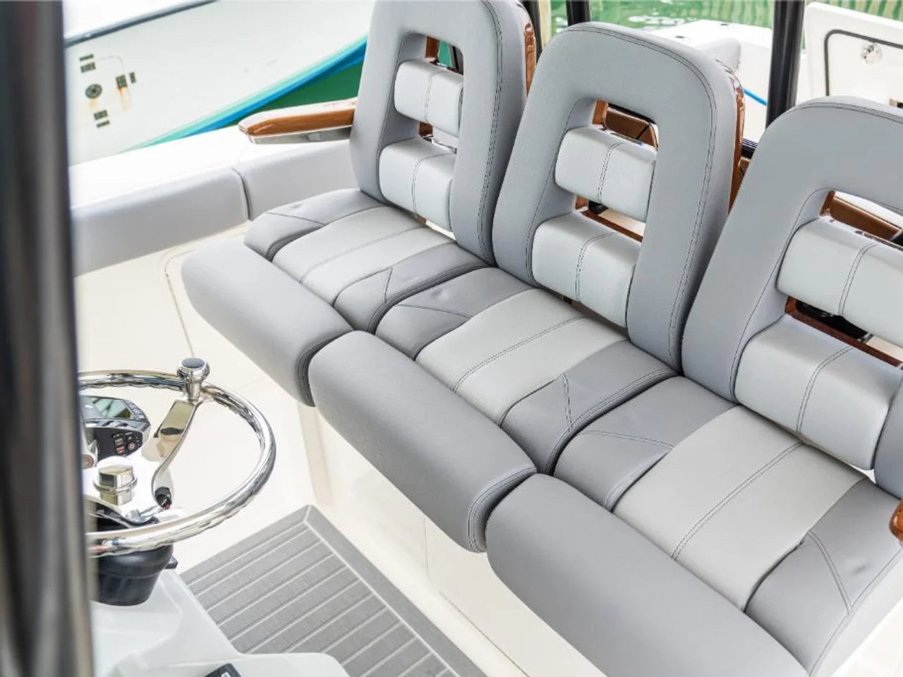 2026 Boston Whaler 360 Outrage 36.0 feet, Inuvik, Northwest Territories #113