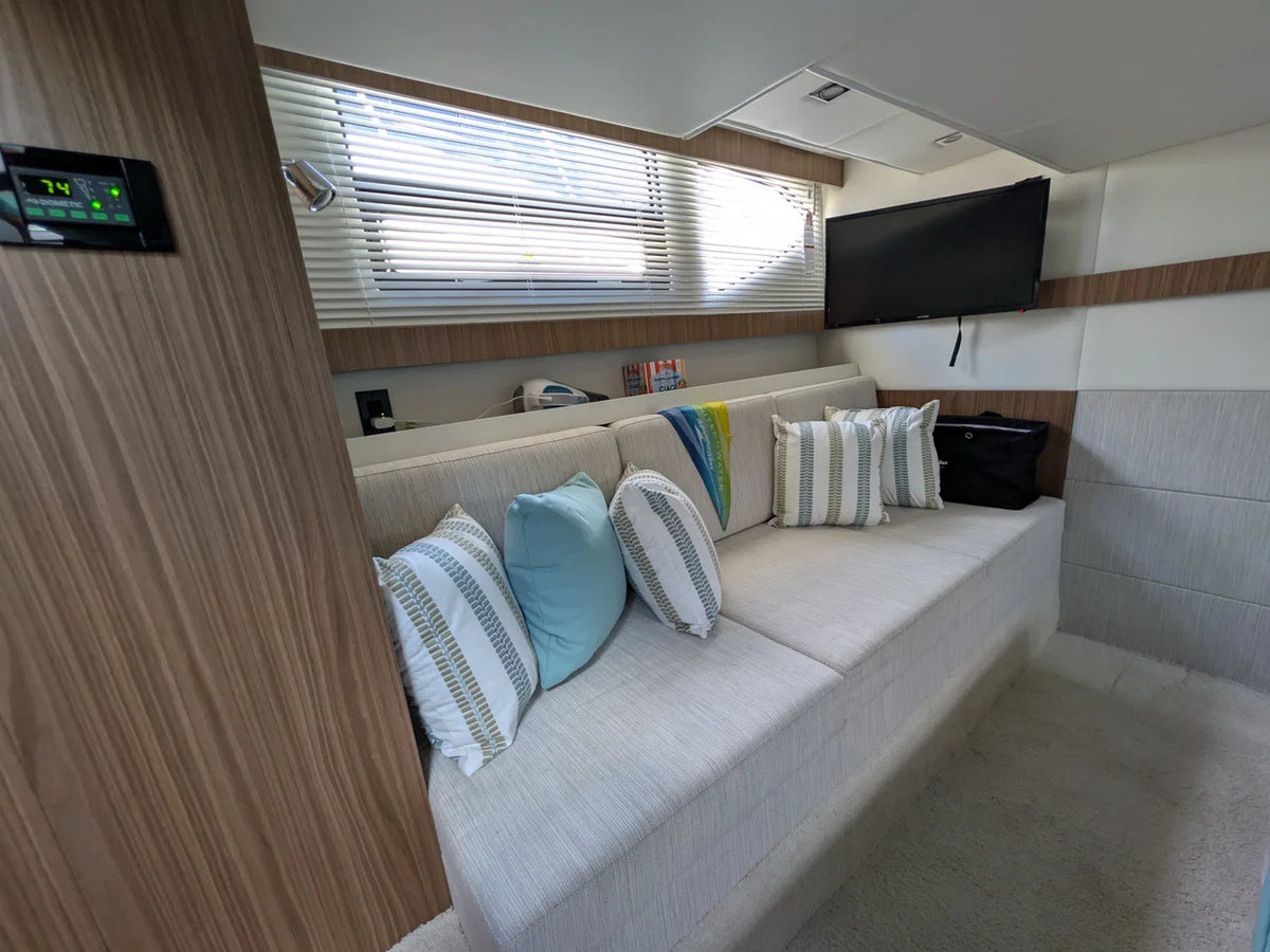 2025 Cruisers Yachts 42 CANTIUS 43.0 feet, Grasonville, MD #54