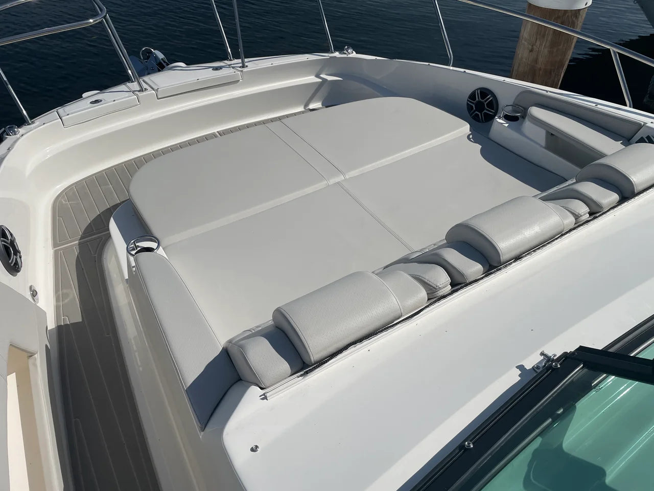 2026 Sea Ray Sundancer 320 32.0 feet, Excelsior, Minnesota #16