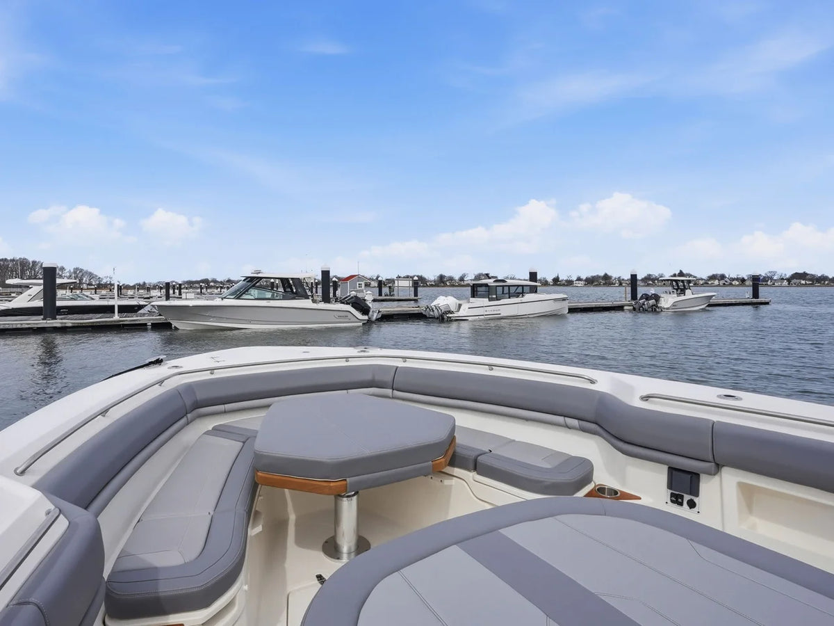2026 Boston Whaler 380 Outrage 38.0 feet, Quincy, MA #26