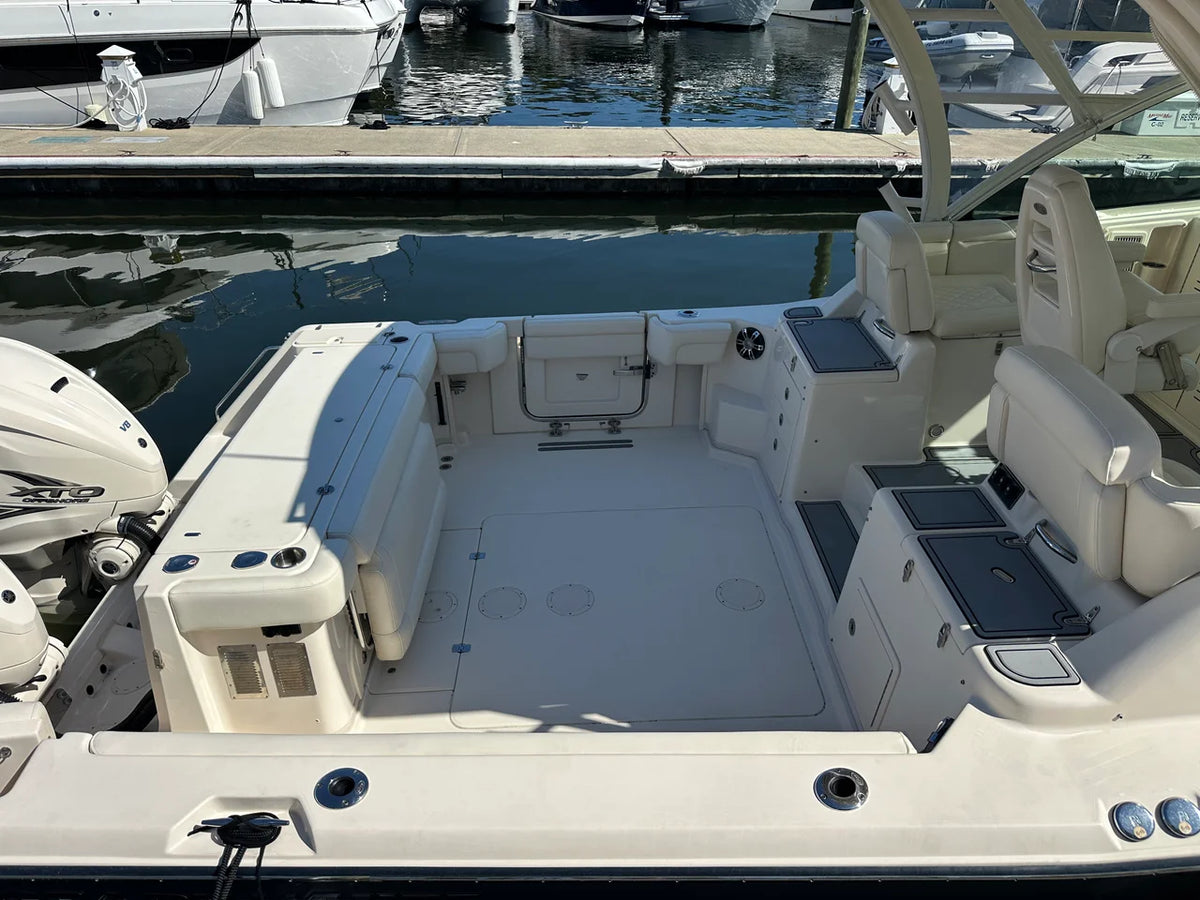 2020 Grady-White 330 EXPRESS 33.0 feet, Pensacola, Florida #19