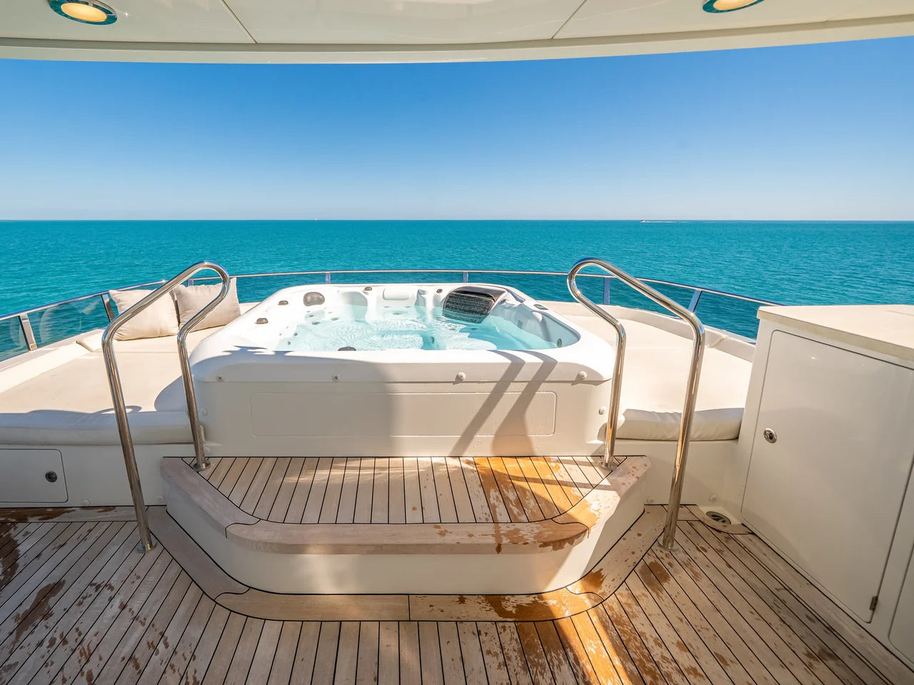 2022 Ocean Alexander 37L 120.0 feet, Fort Lauderdale, FL #102