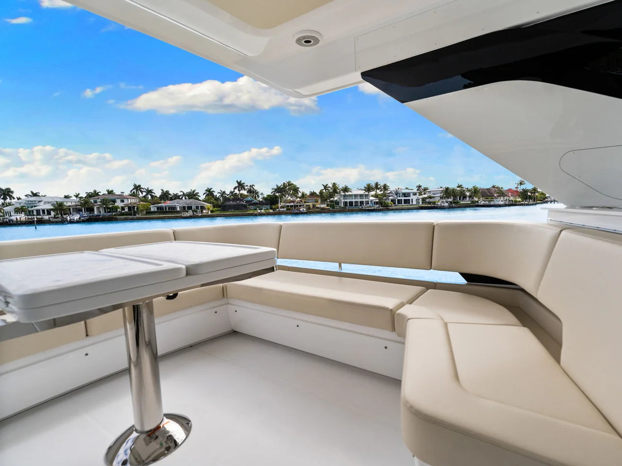 2026 Cruisers Yachts 57 FLY 57.0 feet, Miami, FL #52