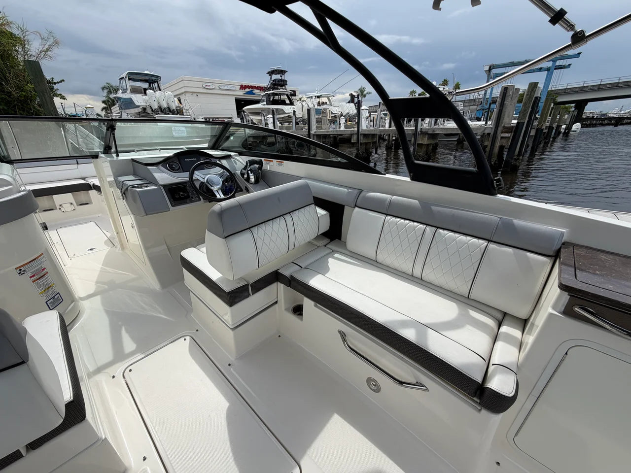 2017 Sea Ray SDX 290 OB 29.0 feet, Stuart, Florida #20