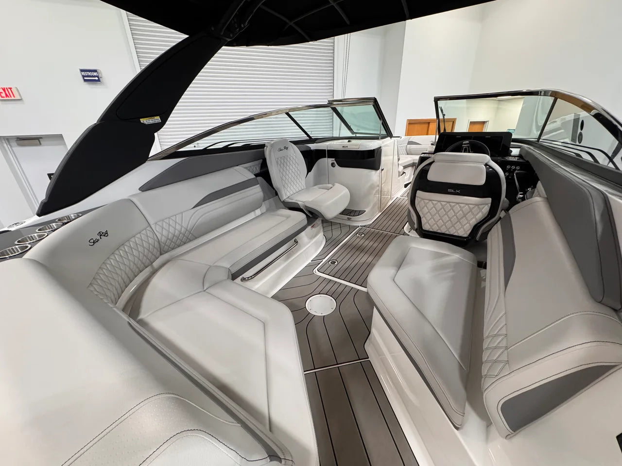 2026 Sea Ray SLX 260 Outboard 26.0 feet, Pompano Beach, Florida #12