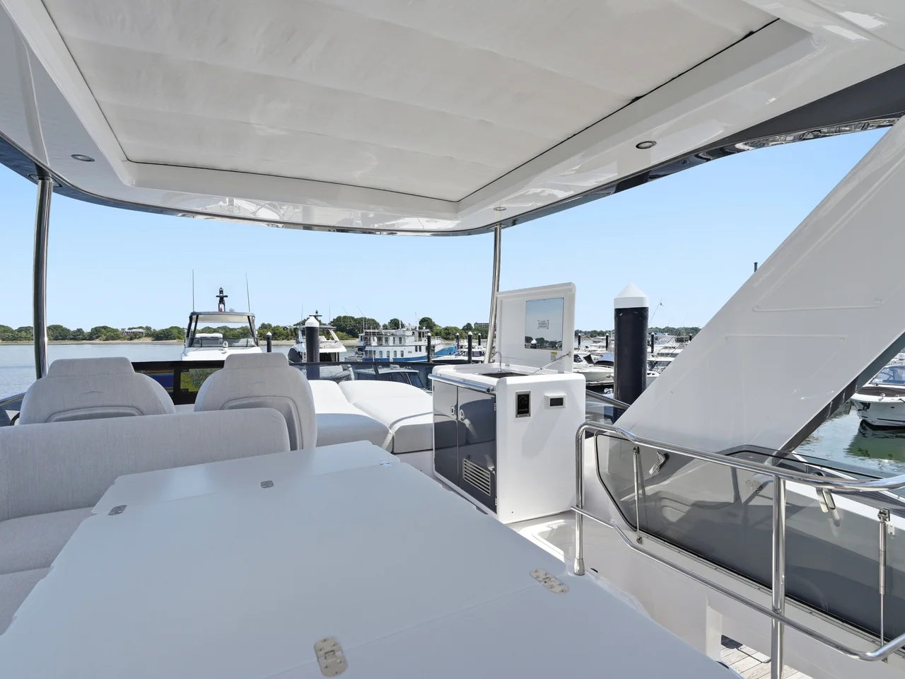 2027 Azimut Fly 53 53.0 feet, Quincy, MA #59