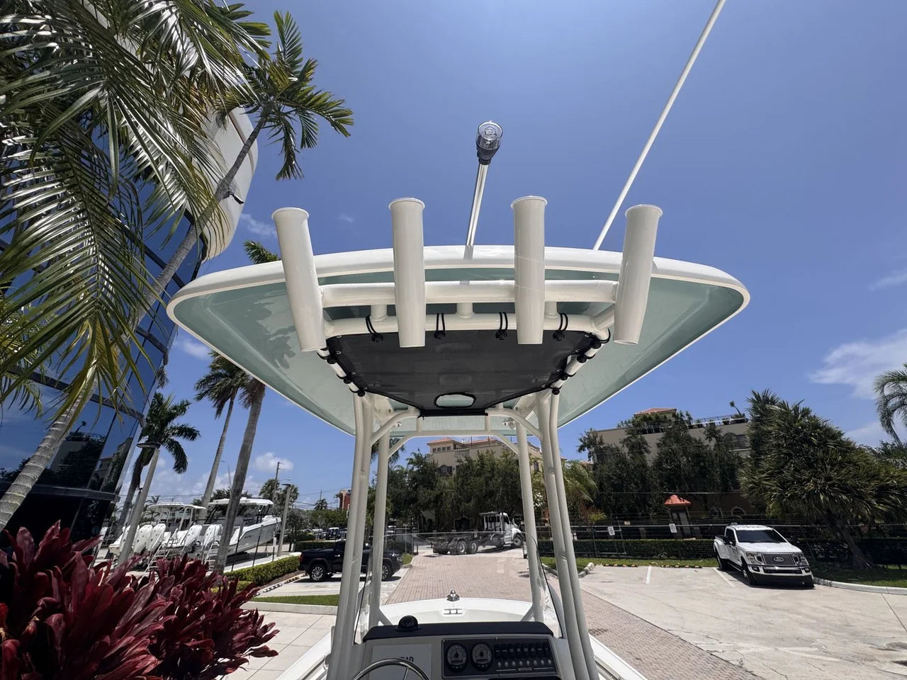 2027 Boston Whaler 210 Montauk 21.0 feet, Pompano Beach, Florida #10