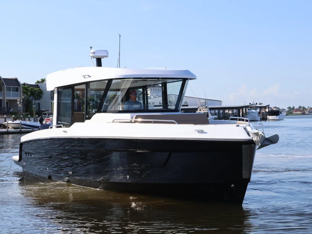 2026 Cruisers Yachts 38 VTR EC 38.0 feet, Naples, Florida #6