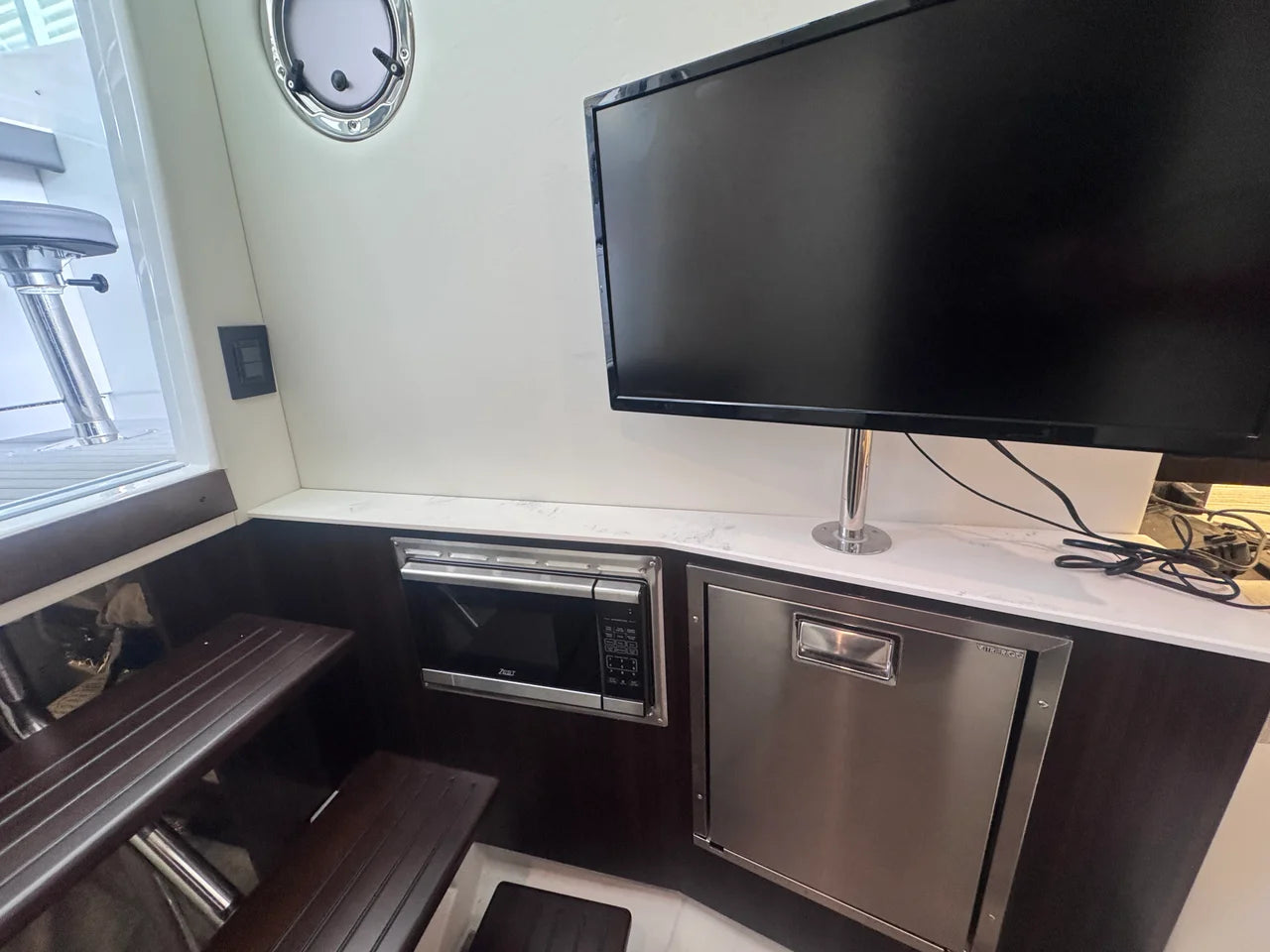 2023 Cruisers Yachts 38 GLS 38.0 feet, Lake Ozark, MO #28