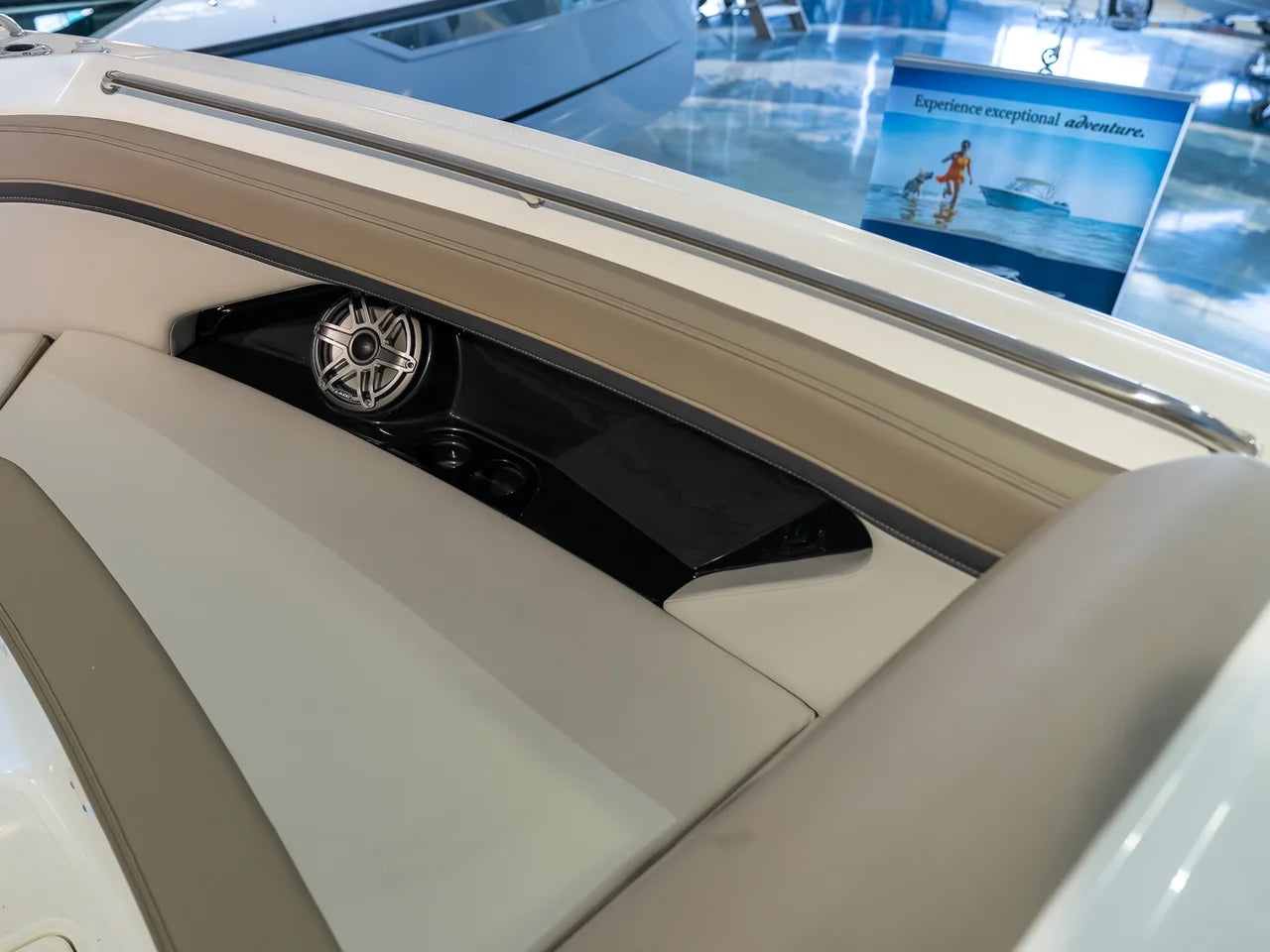 2026 Boston Whaler 330 Vantage 33.0 feet, Panama City, FL #20
