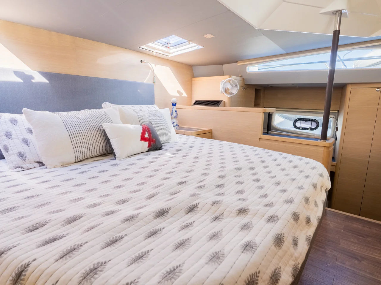 2023 Aquila 44 YACHT 44.0 feet, St Petersburg, FL #45